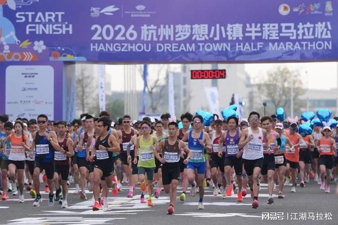 直接省下 1 亿!巴萨新援梅开二度封神,弗里克挖到宝藏神锋