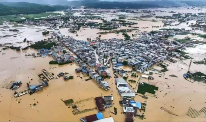 央视暗访采样员全程造假:金属铲挖土、竹刀摆拍,数据全靠编