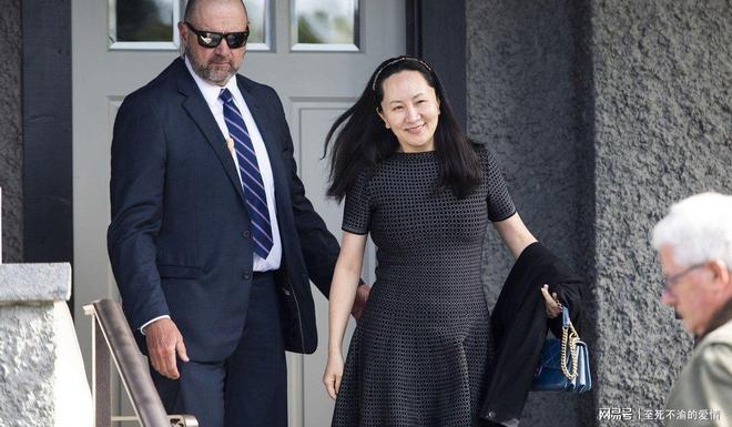 闹大了!韩红黑料越扒越狠,央视表态后,网友怒了:开除军籍党籍