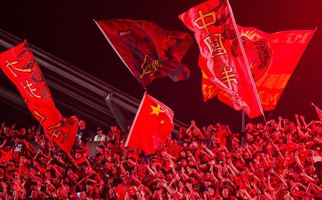 遭解约不到1天!29岁外援官宣新东家 社媒感谢申花+离谱写错队名