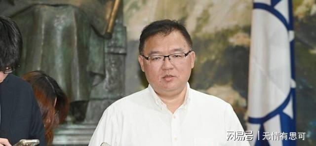 莫言:牛低头是为了吃草,人低头是为了赚钱|卡里的余额才是你最大的底气和体面