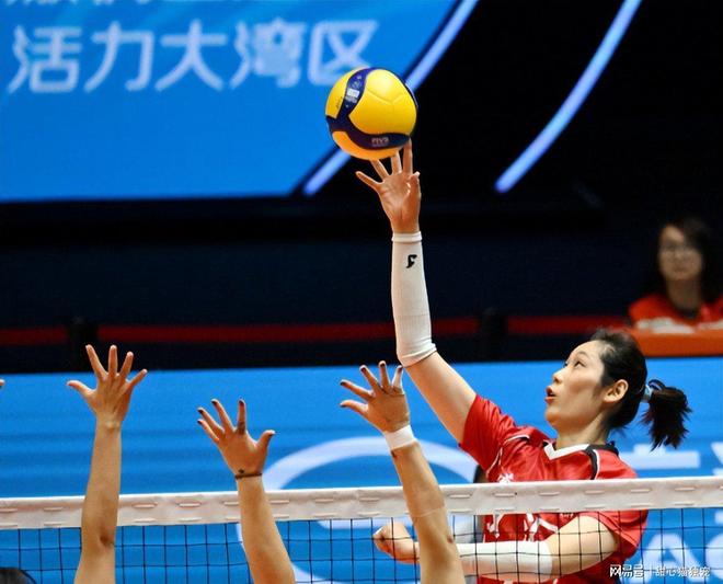 洛夫顿带头跑路！又有2人去欧洲，CBA外援扎堆逃离，鲁媒给出说法