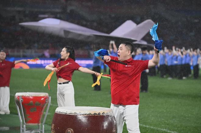 FIFA确认皮球未碰线缆 哈兰德父亲:胜利被抢走了!