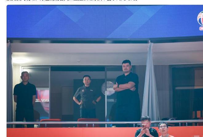 夸梅·布朗:NBA薪水一分没动,全靠阿迪150万代言费生活