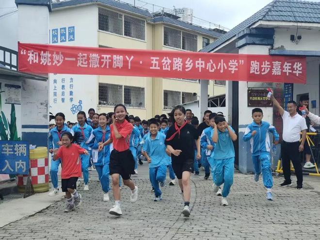 女人的第六感能准到什么程度？网友：我儿子小时候多少次要掉地上，都被睡梦中的我一把抓住