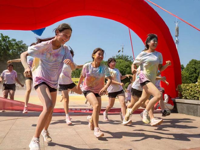 女人的第六感能准到什么程度？网友：我儿子小时候多少次要掉地上，都被睡梦中的我一把抓住