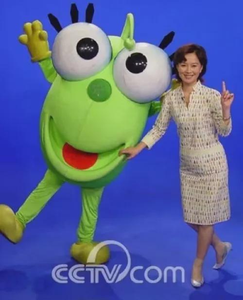 CBA速递!阿不都沙拉木兼任球队教练,奎因开启个人技术特训,山西男篮有意张文逸,朱芳雨赴美挑选大外援