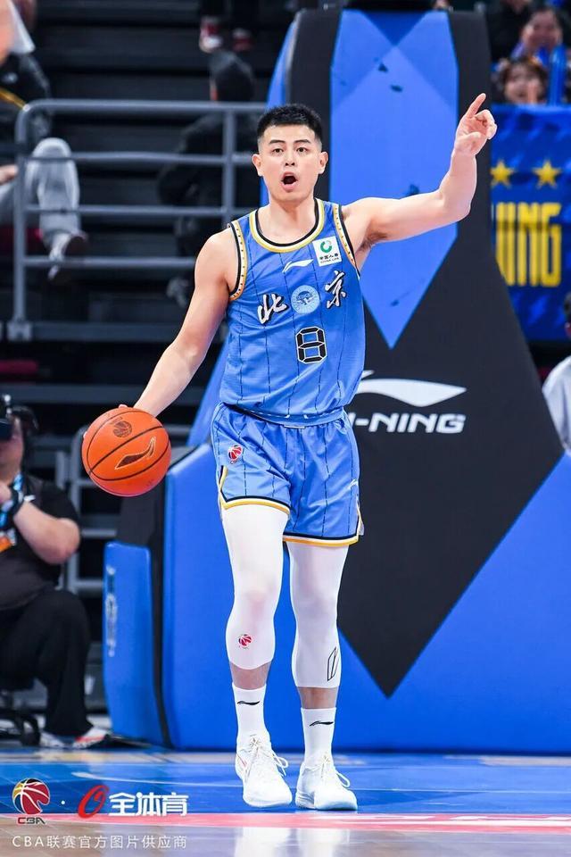 WNBA:大冷!韩旭8分末节0分无缘连场上双 自由人输11连败风暴